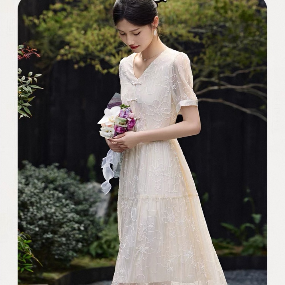 Elegant Cream Lace Dress